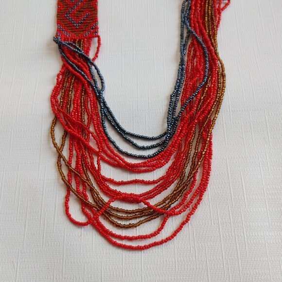 Beautiful 14 Strand Beaded Necklace Bib type Necklace - Picture 4 of 7